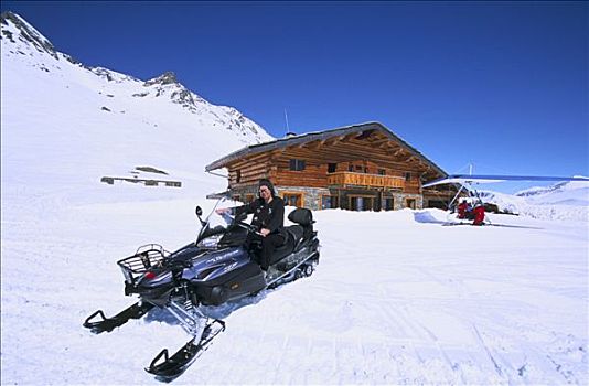 法国,伊泽尔省,阿普德威兹,滑雪胜地,到达,斯基度雪地车,休憩之所,阿尔卑斯山,山