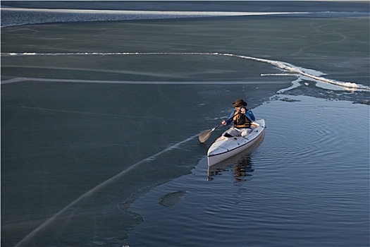独木舟,划船,冰,遮盖,湖