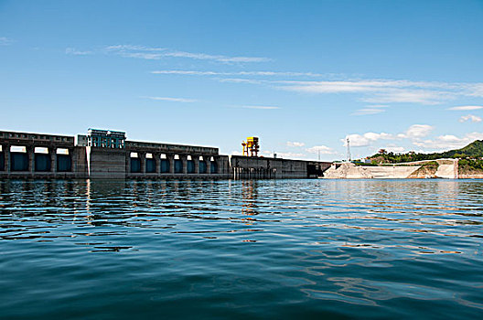 水库