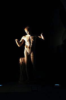 libya,tripoli,statue,at,the,national,museum