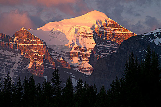 阳光,上方,山脉,赫伯特湖,班芙国家公园,艾伯塔省,加拿大