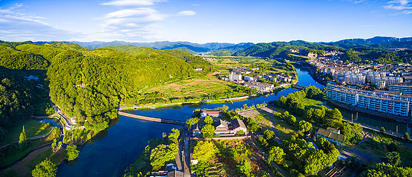 它山堰,古水利工程,堰坝,城镇,楼房,民居,两岸,它山庙