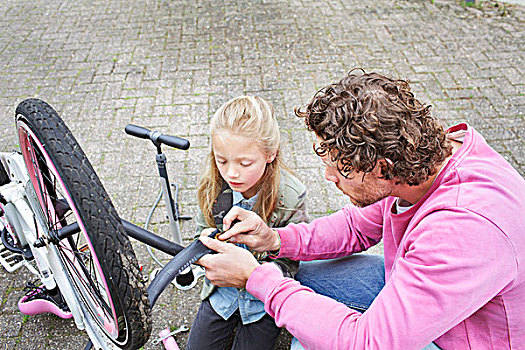 父亲,女儿,修理,自行车