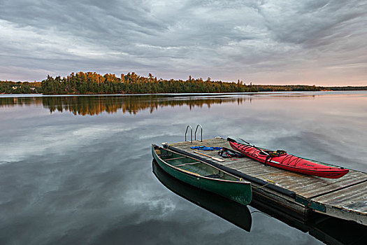 独木舟,皮筏艇,停泊,码头,湖,木头,安大略省,加拿大