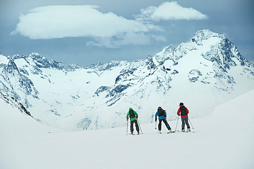 风景,三个,男性,滑雪,山,后视图,隆河阿尔卑斯山省,法国