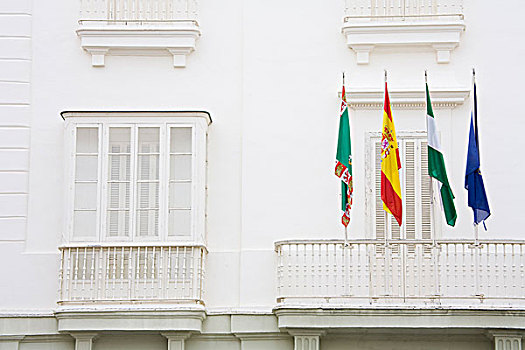 仰视,旗帜,建筑,圣安东尼奥,广场,安达卢西亚,西班牙