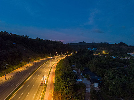 清晨时分的广东惠州市区三环西路航拍风光