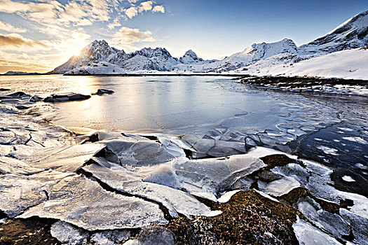 冰,海洋,海岸,山,罗弗敦群岛,冬天,雪,太阳,亮光,气氛,全景,湾