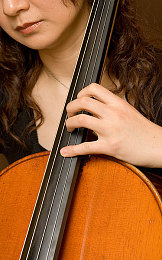 拉大提琴图片