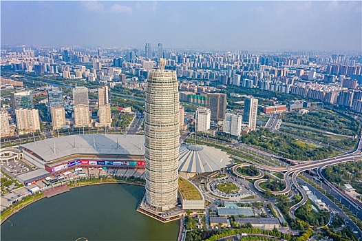 航拍河南省郑州市郑东新区cbd湖畔,大玉米,千玺广场,中原高楼
