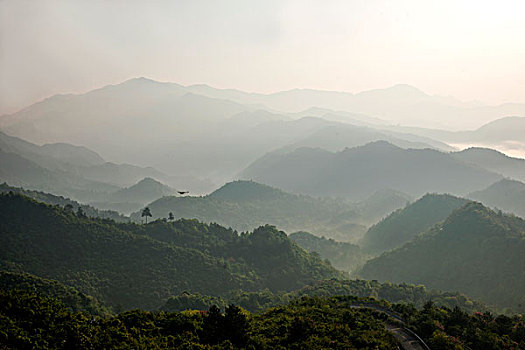 江西婺源石城的群山