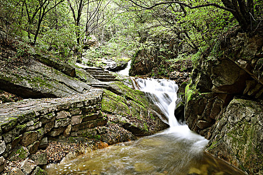 河北省石家庄市平山县驼梁风景区