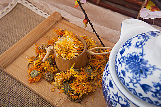 http://www.qunran.cn/html/24a4899927.html