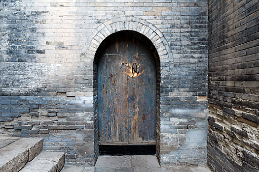 山西省平遥古城内的中国商会博物馆明清建筑拱门