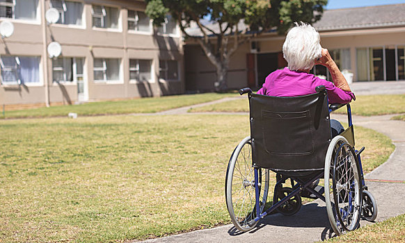 老年,女人,放松,轮椅,养老院,公园