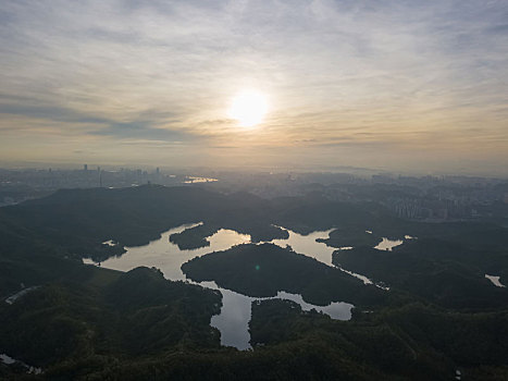 清晨惠州红花湖景区日出航拍风光