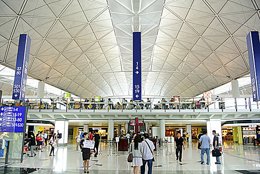 香港国际机场候机楼,香港大屿山