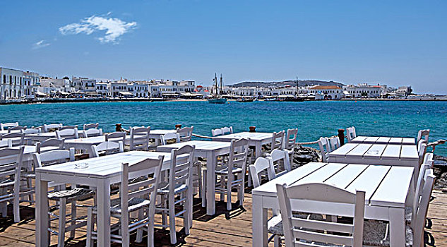 桌子,椅子,港口,米克诺斯城,米克诺斯岛,基克拉迪群岛,希腊,欧洲