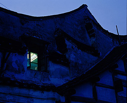 上海枫泾马头墙古建筑夜景