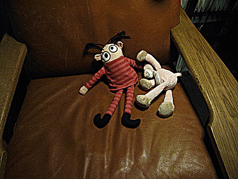 毛绒玩具,娃娃,椅子