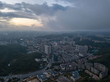 清晨拂晓时分的广东惠州市区航拍风光