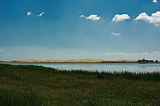 库布齐沙漠七星湖