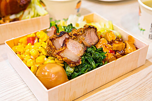 台湾国民美味台式便当,卫生健康,竹片饭盒,红烧猪肉便当