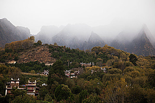 藏寨农村
