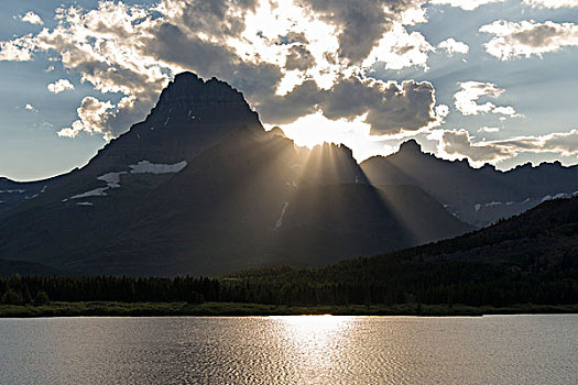 美国,蒙大拿,冰川国家公园,生动,光线,太阳,上方,湖