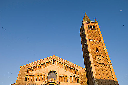 多尔莫大教堂,艾米利亚-罗马涅大区,意大利,欧洲