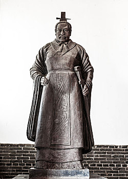 中国河南省商丘古城应天书院崇圣殿子路塑像