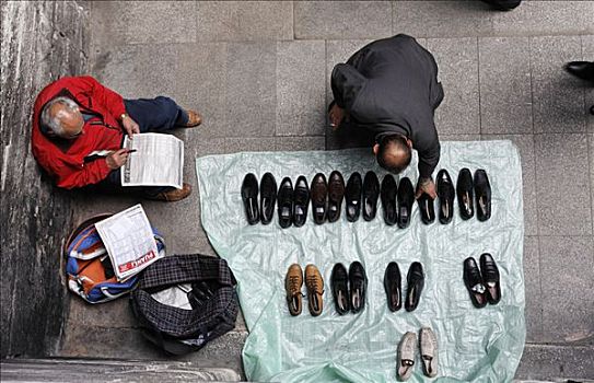 男人,销售,鞋,街上,顾客,俯视,伊斯坦布尔,土耳其