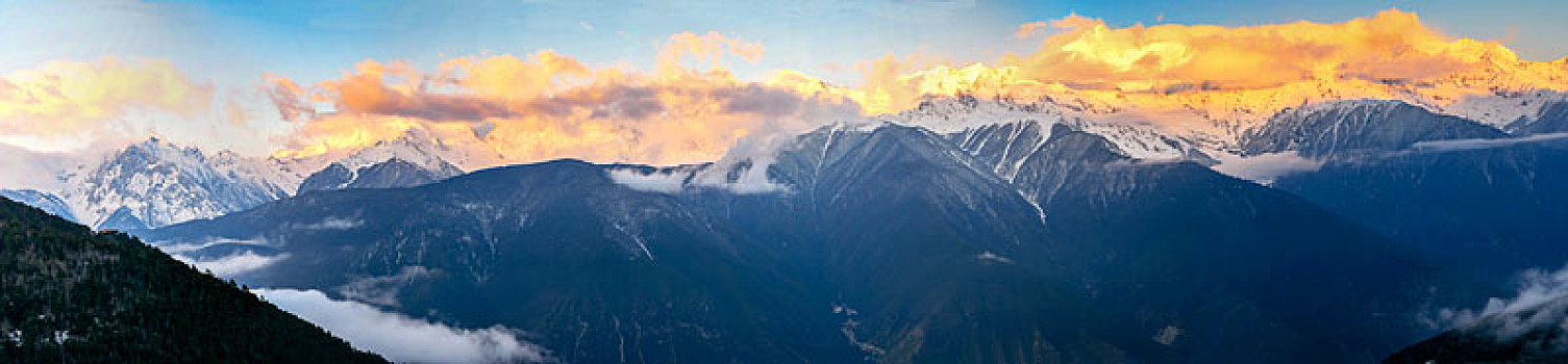 梅里雪山