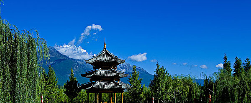 玉龙雪山脚下,悦榕庄风景