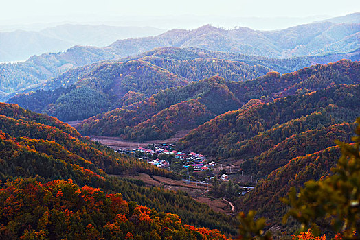 秋天的山村