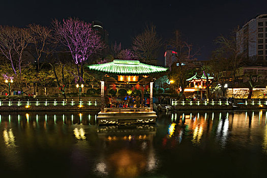 济南护城河夜景