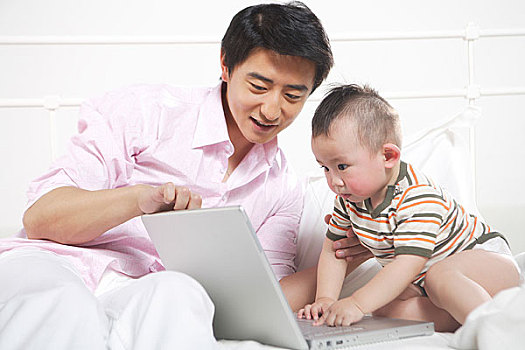 嬰兒