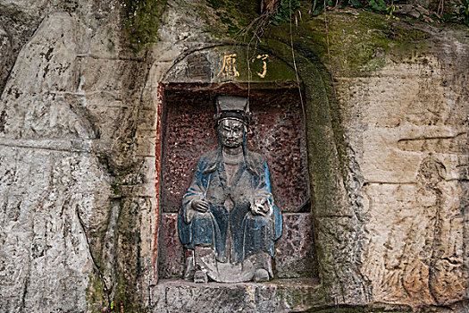 四川省安岳县孔雀洞寺院外石壁上的佛龛