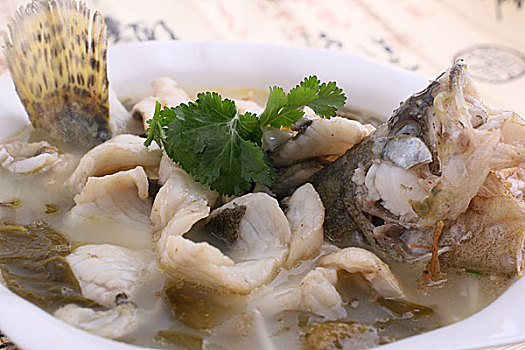 酸菜桂鱼
