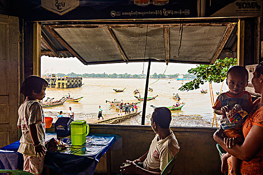 仰光,家庭,餐馆,小,渡船,船,早晨,河,区域,缅甸