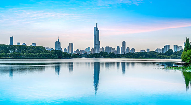 南京秦淮河夜景和城市景观