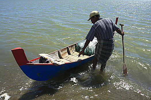 渔民,开端,恢复,三个,岁月,一个,击打,海啸,东南亚,十二月,2004年,印度尼西亚,四月