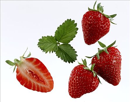 三个,一个,一半,草莓