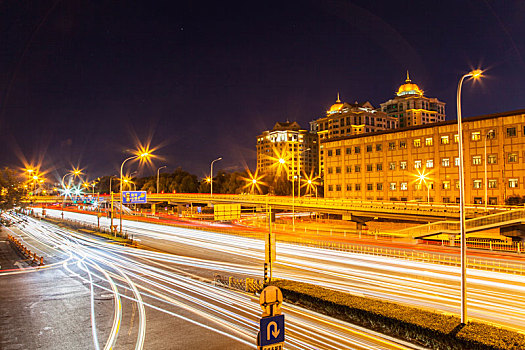 北京立交桥夜景,车流