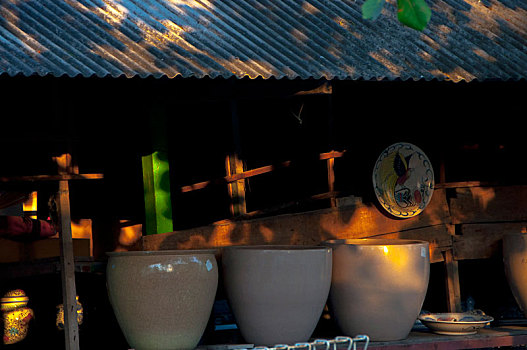 印尼峇里岛传统艺术陶器陶瓮