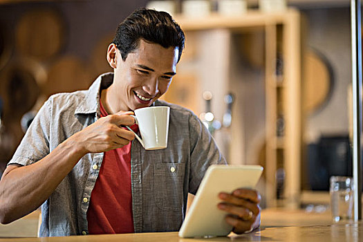 男人,数码,咖啡,餐馆,微笑