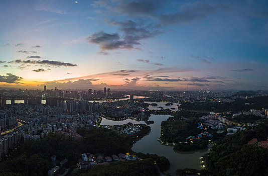 清晨拂晓时分的惠州市区航拍风光