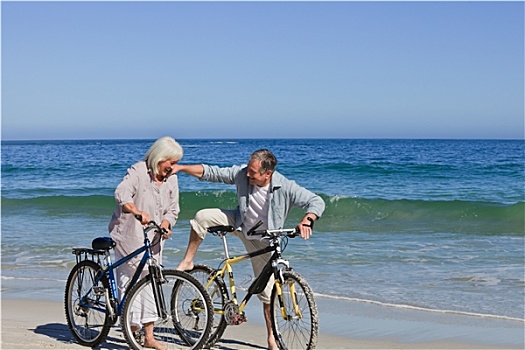 夫妻,自行车,海滩