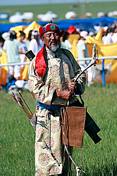 蒙古族猎人,弓箭
