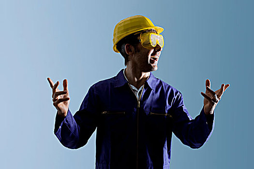 工人,穿,套装,黄色,帽子,防护,护目镜,肢体语言